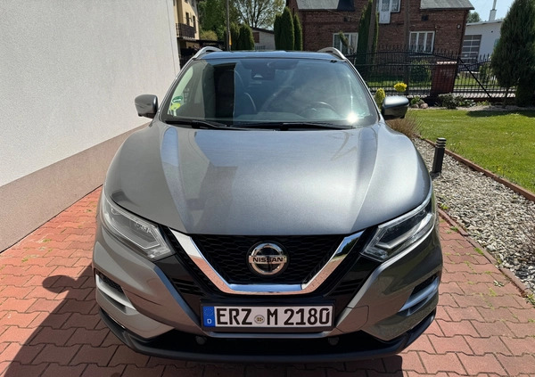 Nissan Qashqai cena 69900 przebieg: 142000, rok produkcji 2018 z Radomsko małe 232